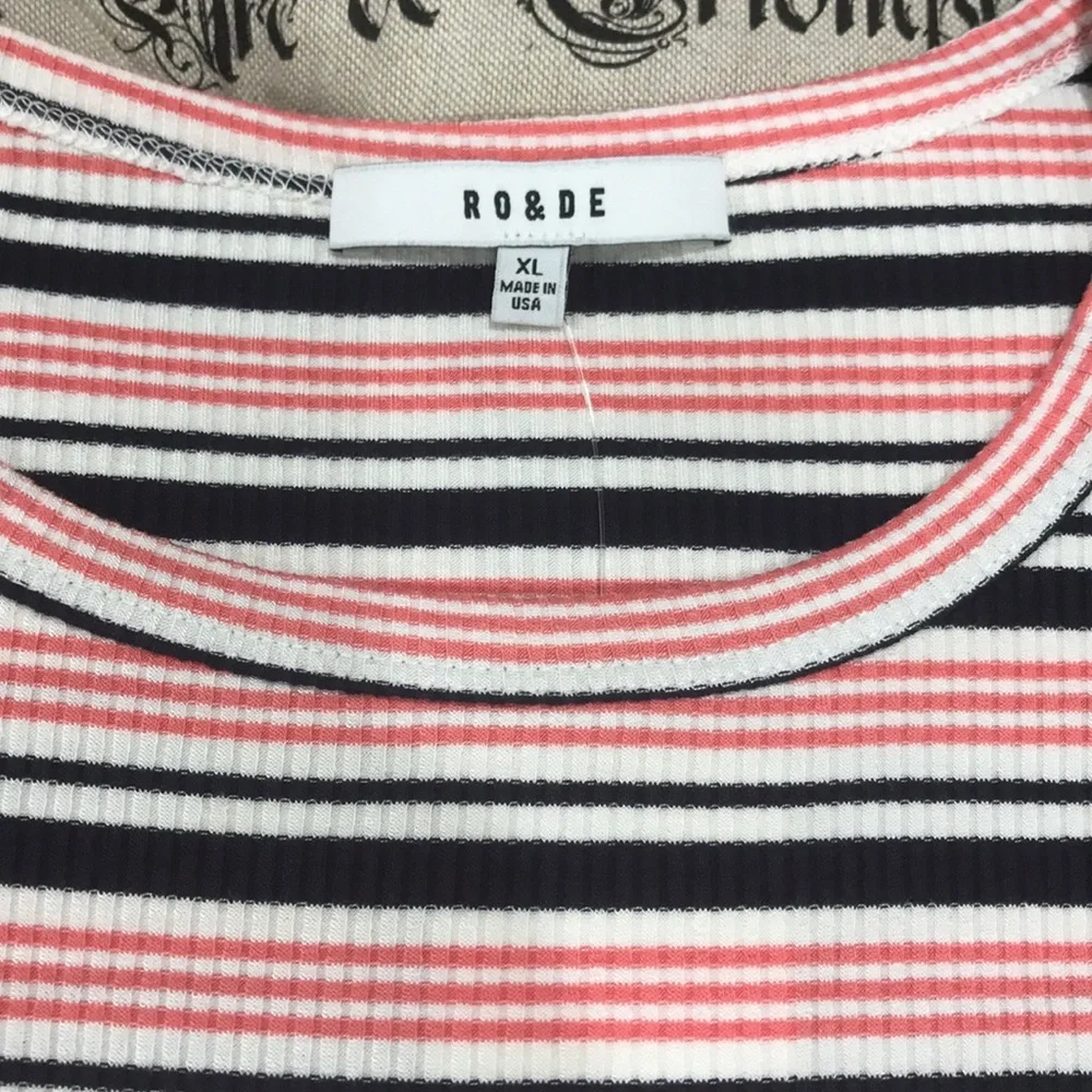 🎁 Ro & De Ribbed Mini Ruffle Tee - Picture 5 of 6